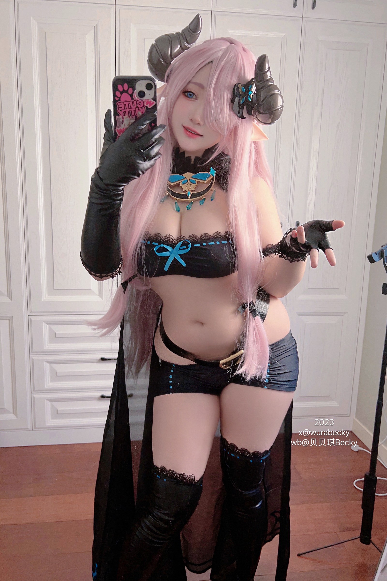 贝贝琪 Becky 娜露梅亚 Cosplay 写真集｜角色高清图集（24P｜181MB）插图7