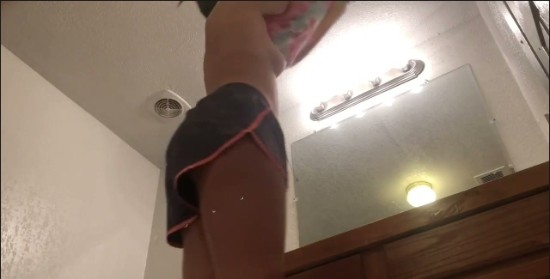 [Image: Voyeur49465105614.jpg]