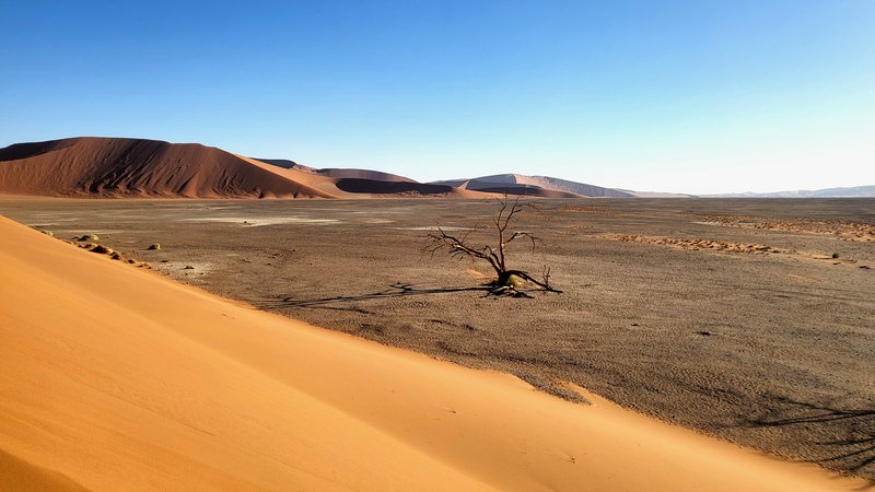 Африканские каникулы - зверики Крюгера, пески Намибии, воды Виктории