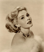 zsa-zsa-gabor-b56