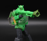 Masterpiece-Cliffjumper-09