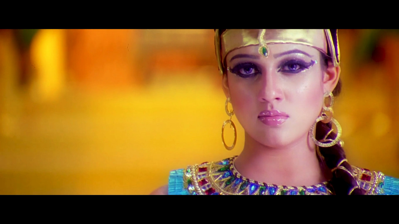 Nayanthara Hot Song 02 From Kuselan 2008 4k.mp4_snapshot_00.24_[2020.12.02_22.28.39]