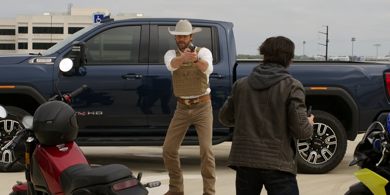 Walker.S03E09.Buffering.1080p.10bit.AMZN.WEB-DL.DDP5.1.HEVC-Vyndros.mkv_snapshot_31.22_[2023.05.17_0