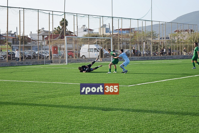 , &Tau;&omicron; &phi;&omega;&tau;&omicron;&rho;&epsilon;&pi;&omicron;&rho;&tau;ά&zeta; &tau;&omicron;&upsilon; &tau;&epsilon;&lambda;&iota;&kappa;&omicron;ύ &Epsilon;&rho;ά&nu;&eta;-&Pi;&alpha;&nu;&theta;&omicron;&upsilon;&rho;&iota;&alpha;&kappa;ό&sigmaf; (&phi;&omega;&tau;&omicron;)