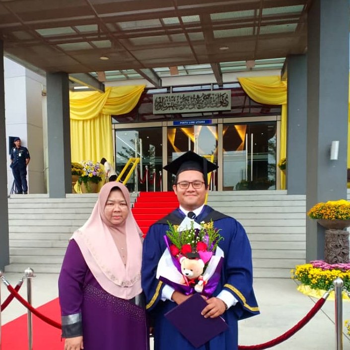 pelajar graduasi uitm