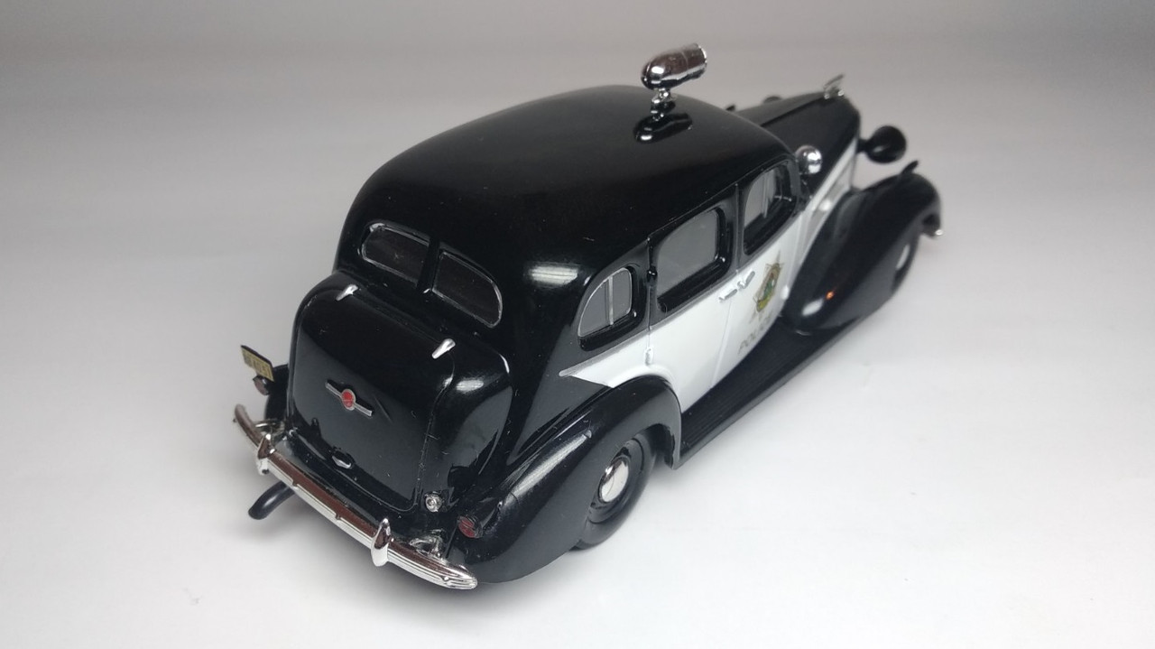 Buick Special Sedan (10)