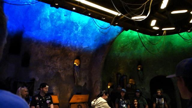 DISNEYLAND ~ STAR WARS: GALAXY'S EDGE, LA GUIA - Blogs de USA - SAVI'S WORKSHOP HANDBUILT LIGHTSABERS: Montando nuestro sable láser (56)