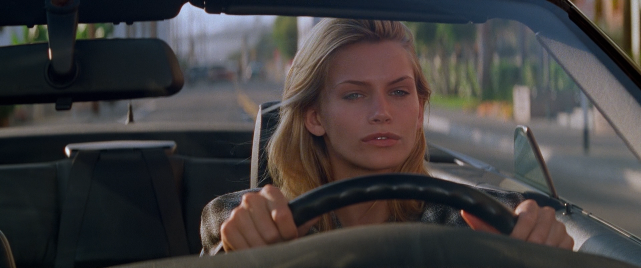 Особь 1995 BDRip 1080p069641