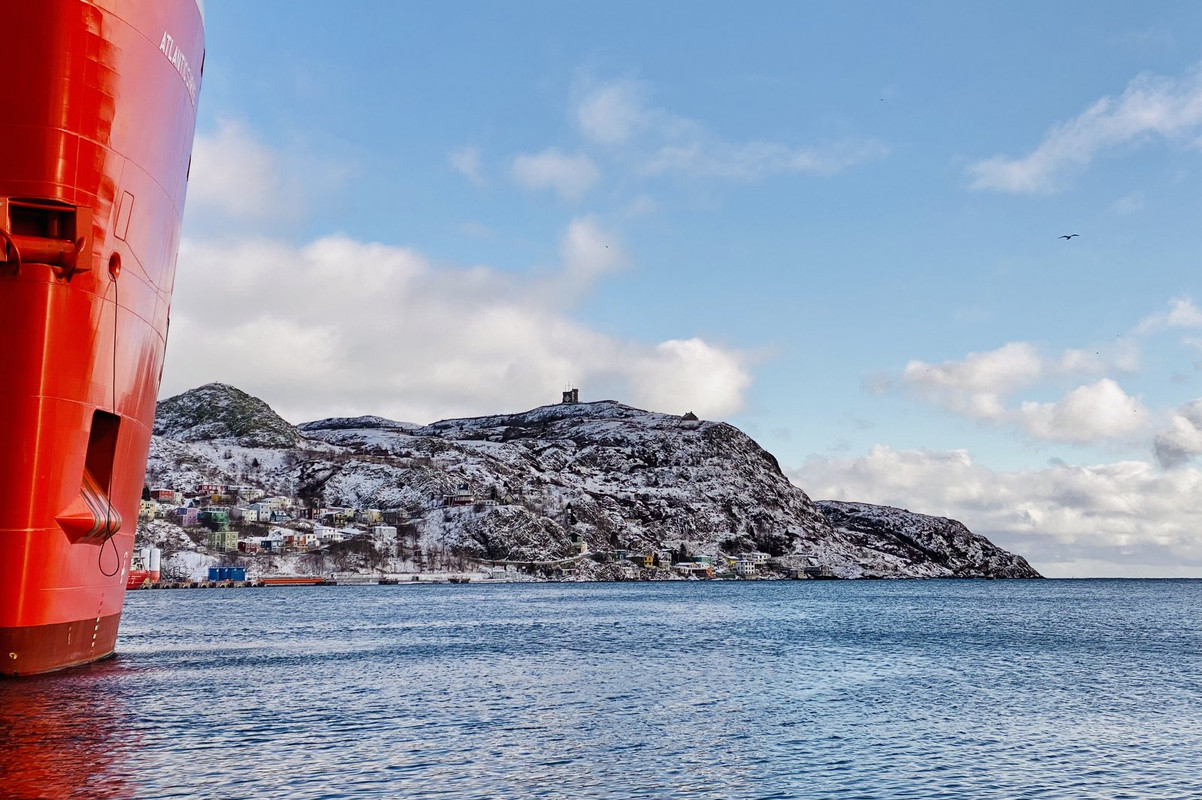 B8FBF492-28D7-4869-A358-89BA8C42C317