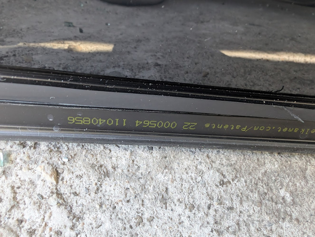 PXL 20250814 093651870