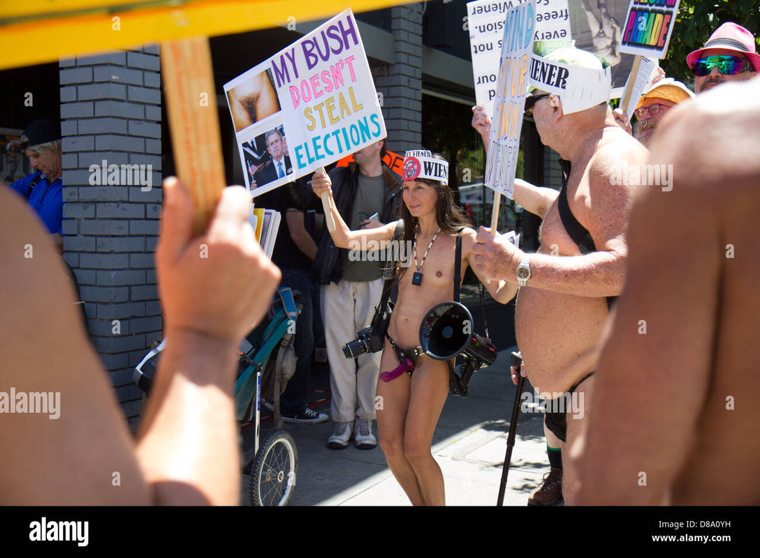 gypsy-taub-center-and-nudity-activists-demonstrate-against-the-recent-D8A0YH