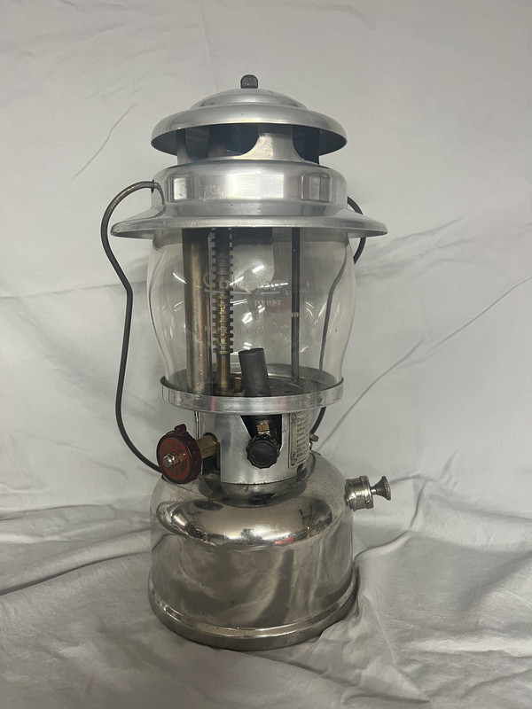 828E1E19-76D5-4253-B0B3-EFD31E5D534A