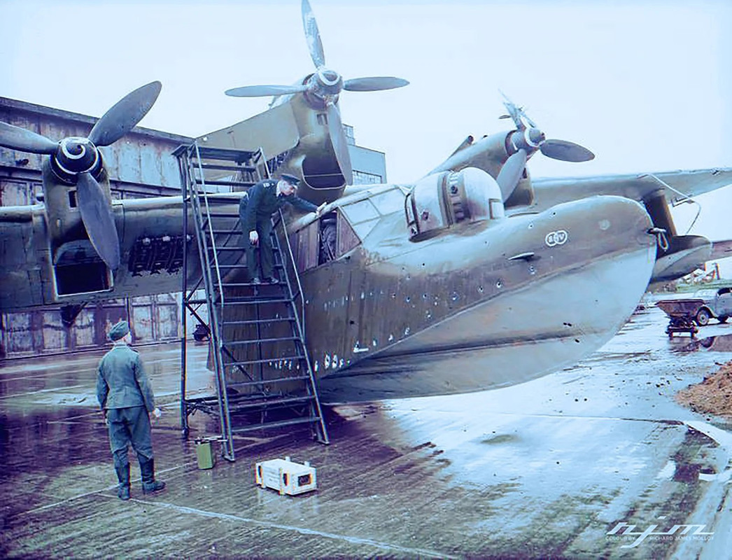 Photos colorisees  - Page 38 Blohm-et-Voss-BV-138-B-captur-s-Kiel-en-mai-1945