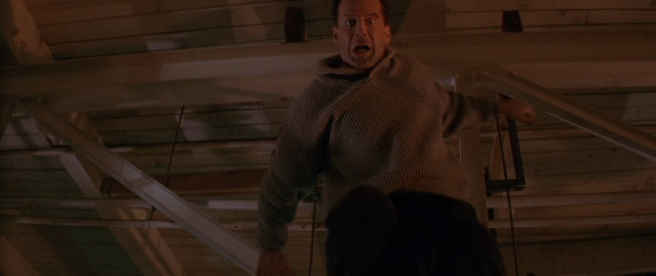 Die Hard 2 1990 (1080p x265 10bit Tigole).mkv_snapshot_00.14.59_