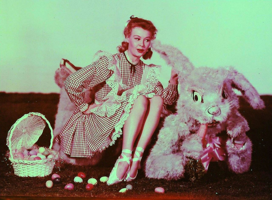 vera-ellen_b42