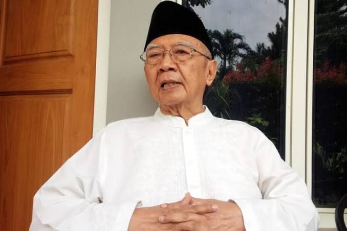 Salahuddin Wahid (Gus Solah)