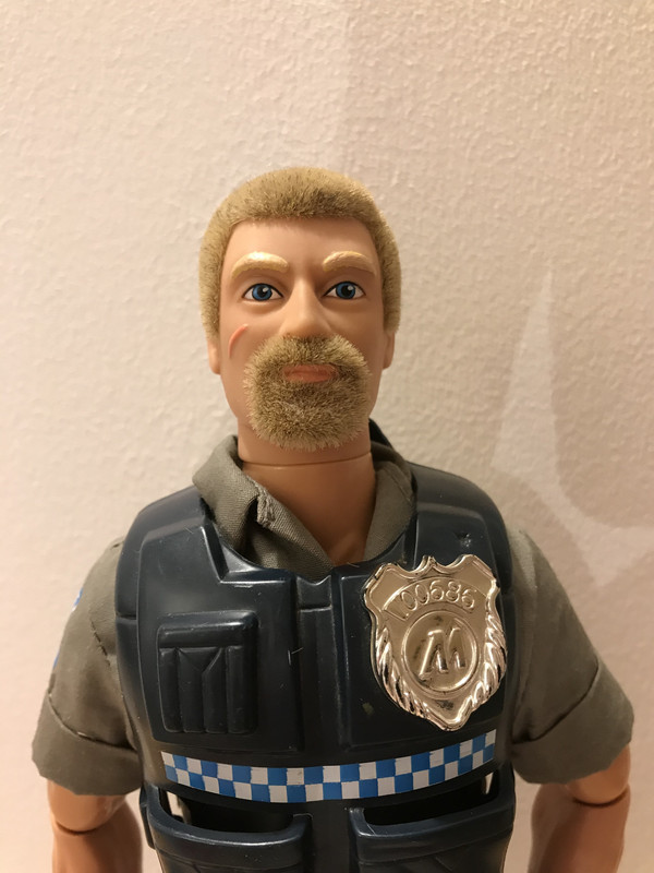 3A389BB6-7428-4FBA-9672-0D70050D0BA4