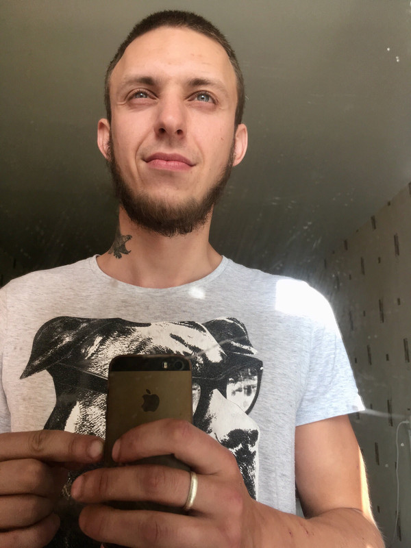 947DA560-856D-4BB0-93D8-9A3090C4D6E2