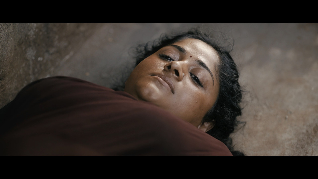 Chandini Sreedharan from Pravinkoodu Shappu (Hot Scenes) (Webrip) (4K)