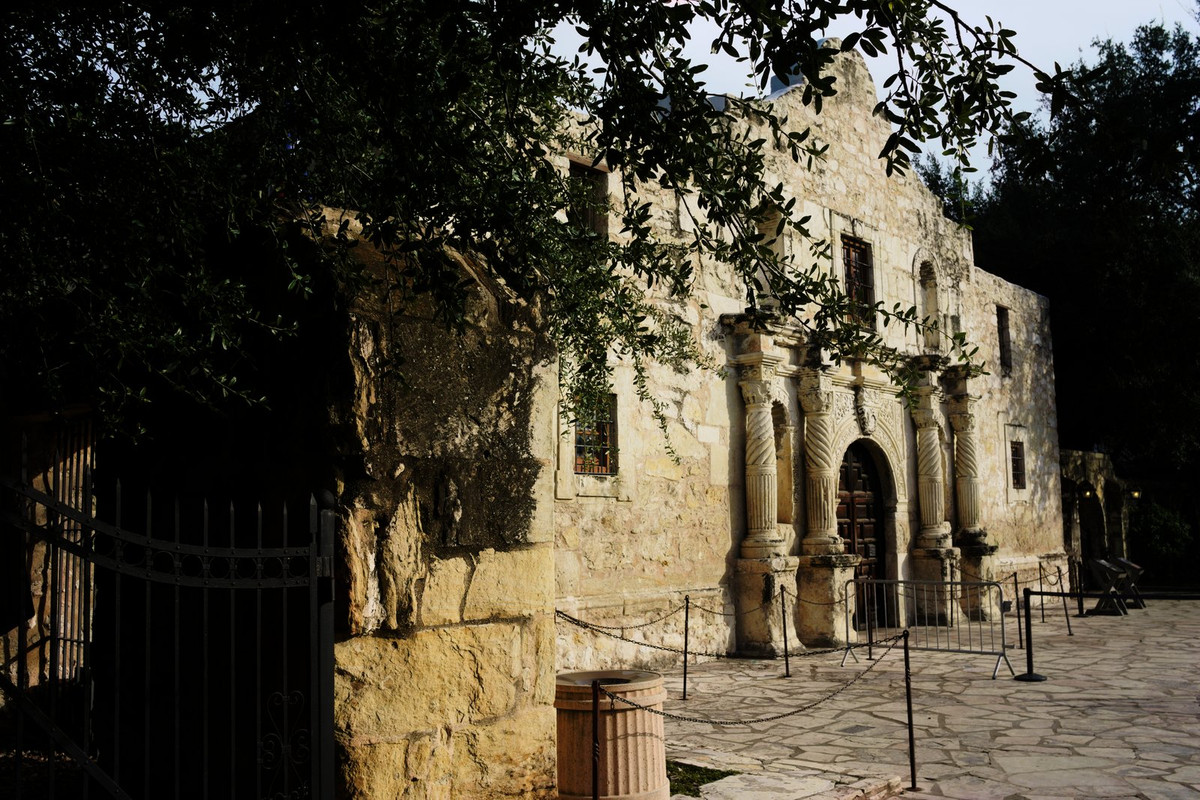 The Alamo in background