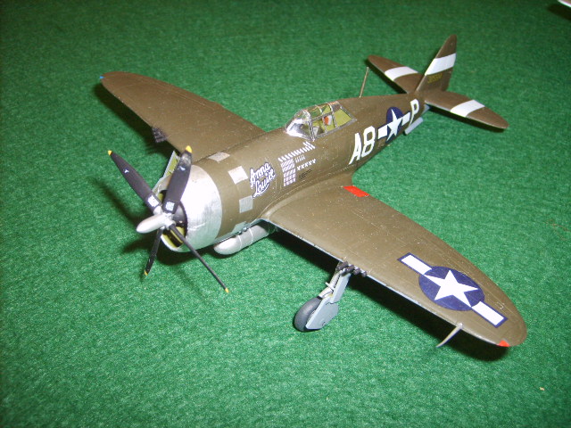 Academy_P47D_Tbolt.jpg
