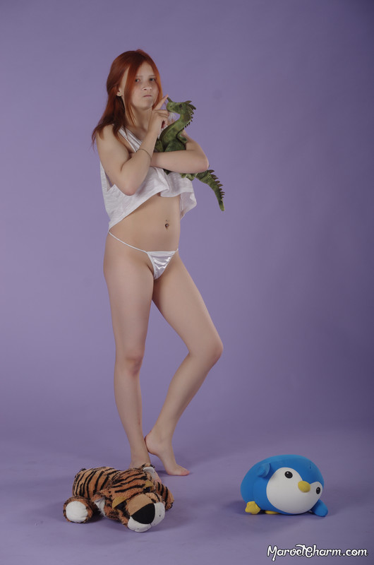 MarvelCharm_Lena-Playtime-099