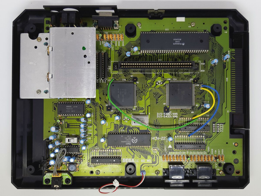 1200px-Mega_Drive_PCB_IC_BD_M5_VA6