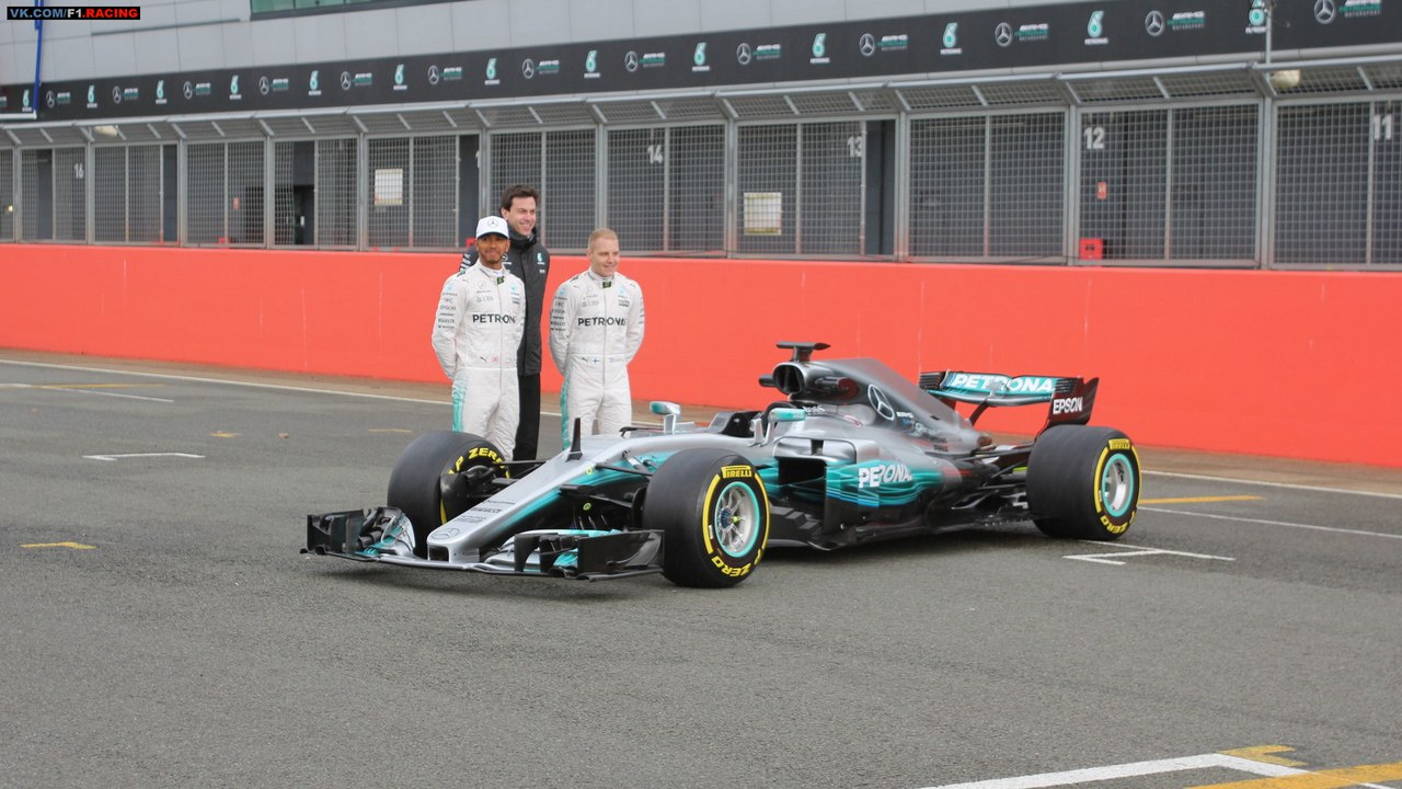 Mercedes AMG F1 W08 Hybrid 0