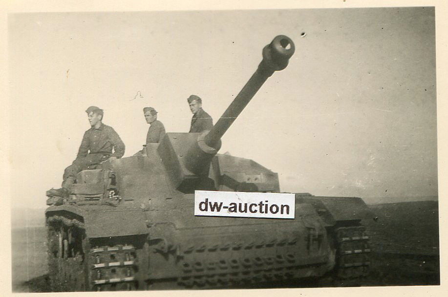 Sturmgeschütz Langrohr mit Besatzung