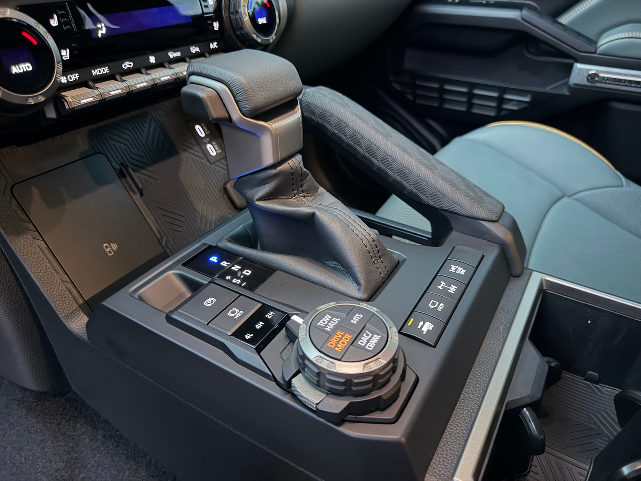 Vehicle thumbnail 19