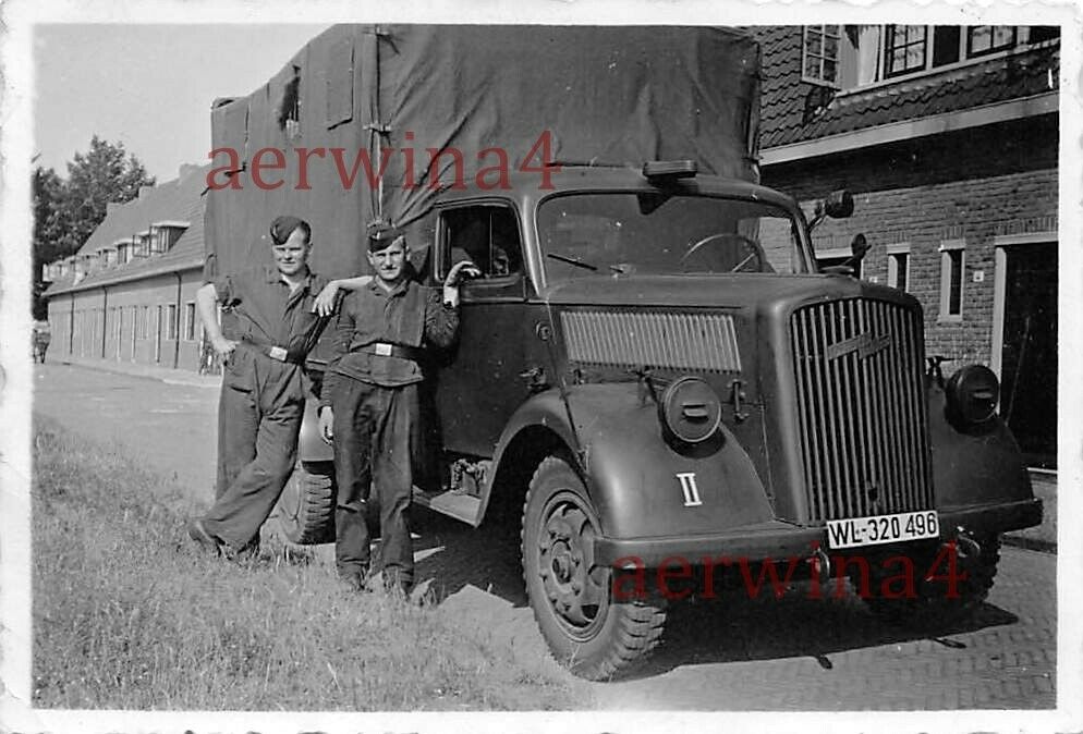 Luftwaffen Soldaten mit LKE Opel Blitz Königsberg Ostpreussen