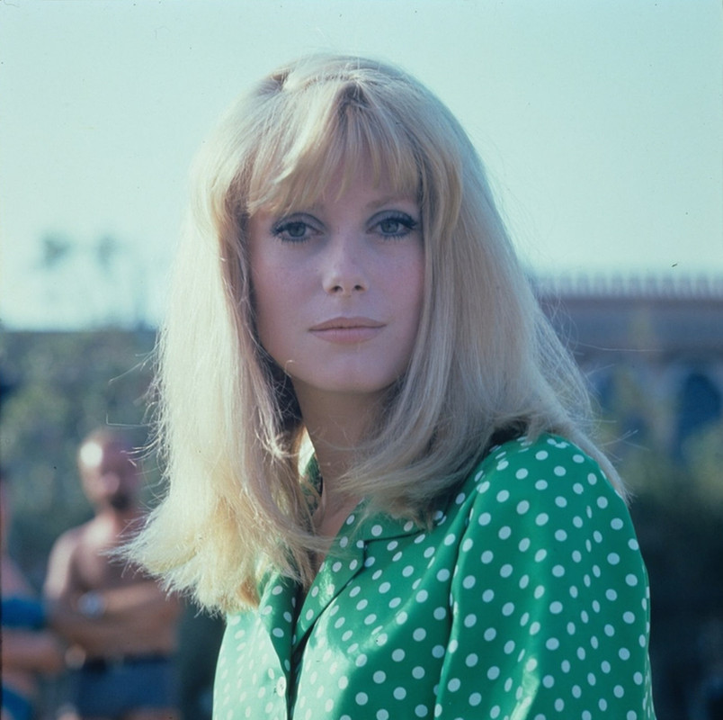 catherine_deneuve_me24