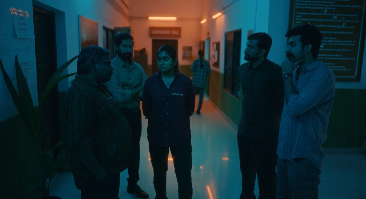 Poacher (2024) Season 1 [Hindi + Tamil + Telugu + Malayalam + Kannada] WebRip 480p, 720p ESub - Complete Screenshot