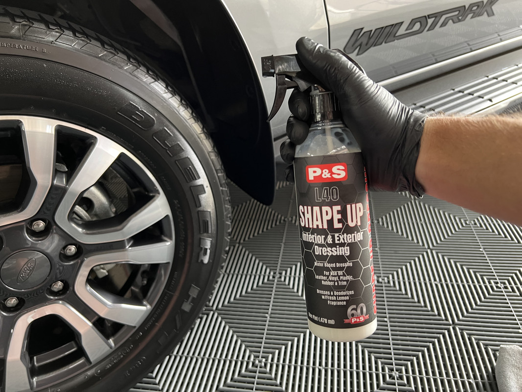 Dynamic Dressing - Hyper Concentrate Dressing for Ultimate Gloss Finish —  Detailers Choice Car Care