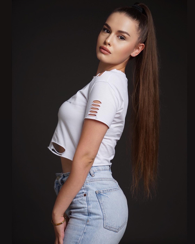 2DEBA7FE-6845-455D-9ABB-615723BD584B