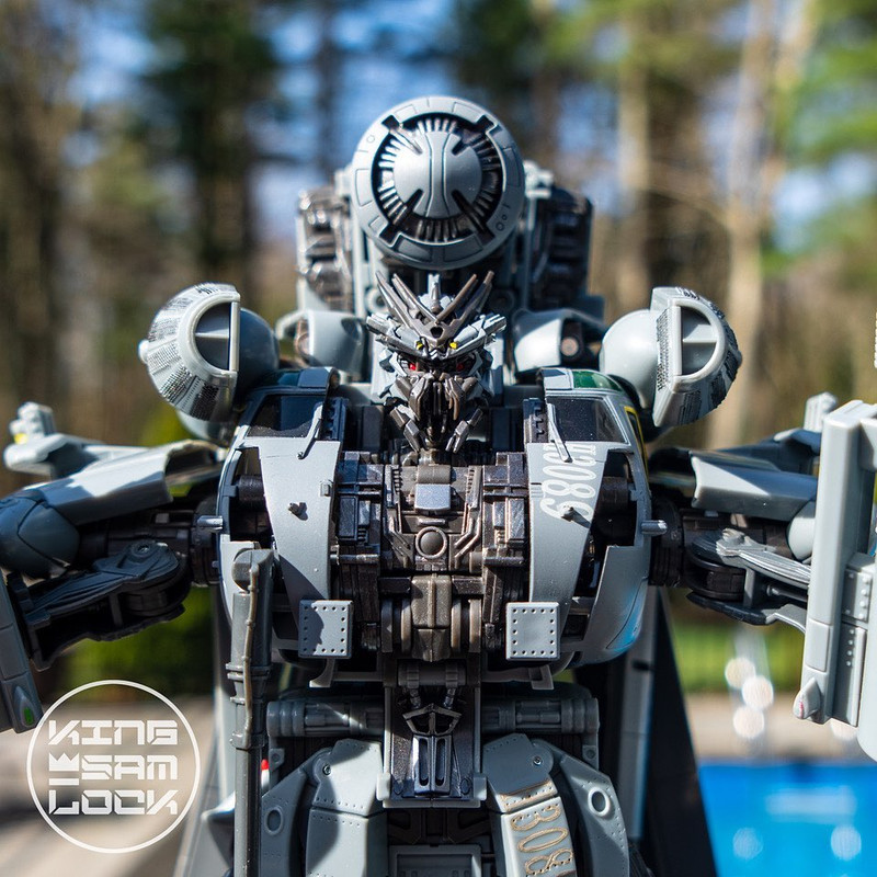 Masterpiece-Mpvie-MPM-13-Blackout-11