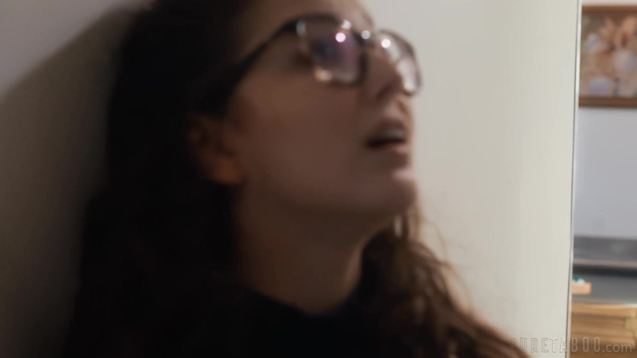 Bunny Madison Leana Lovings - Family Friendly Fun - PURETABOO.mp4.0002