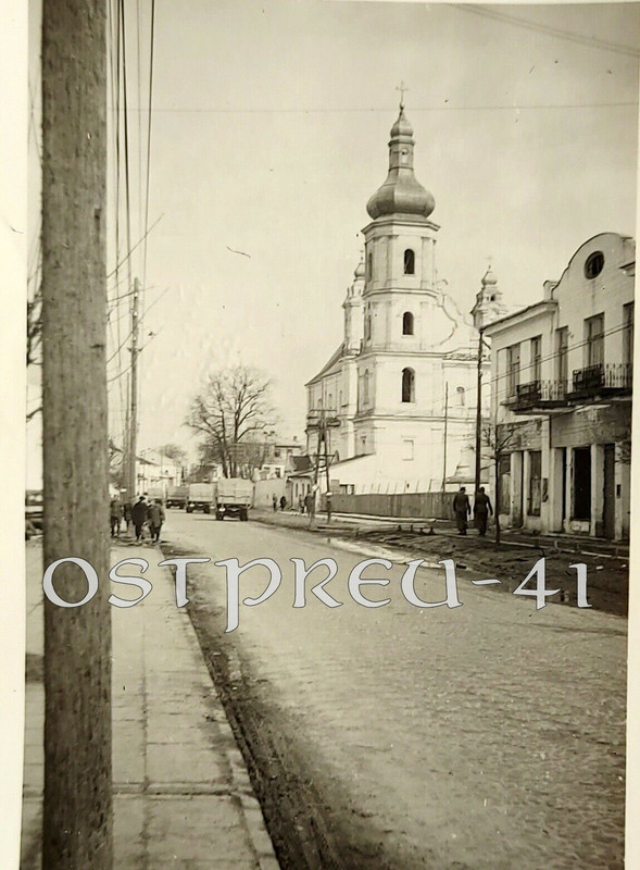 Orig. Foto Pinsk Belarus 2.WK Kathedrale Synagoge Straßenszene Polen LKW WW2