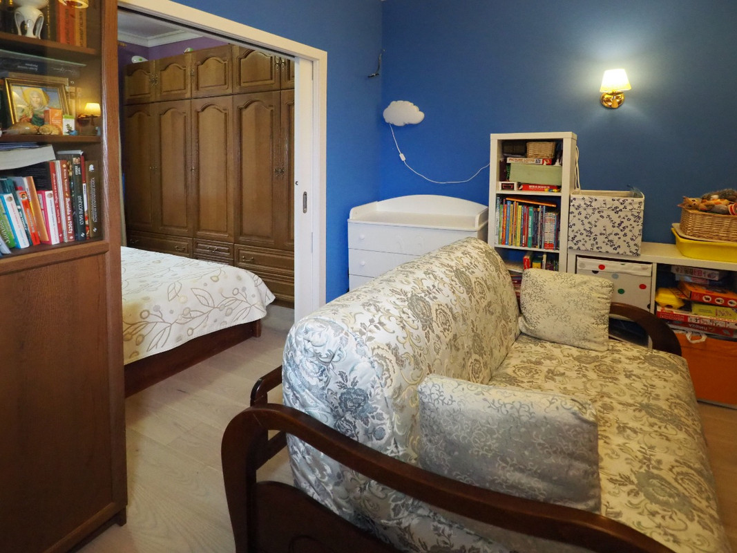 42413566-F25B-4496-8399-3D29623B8604