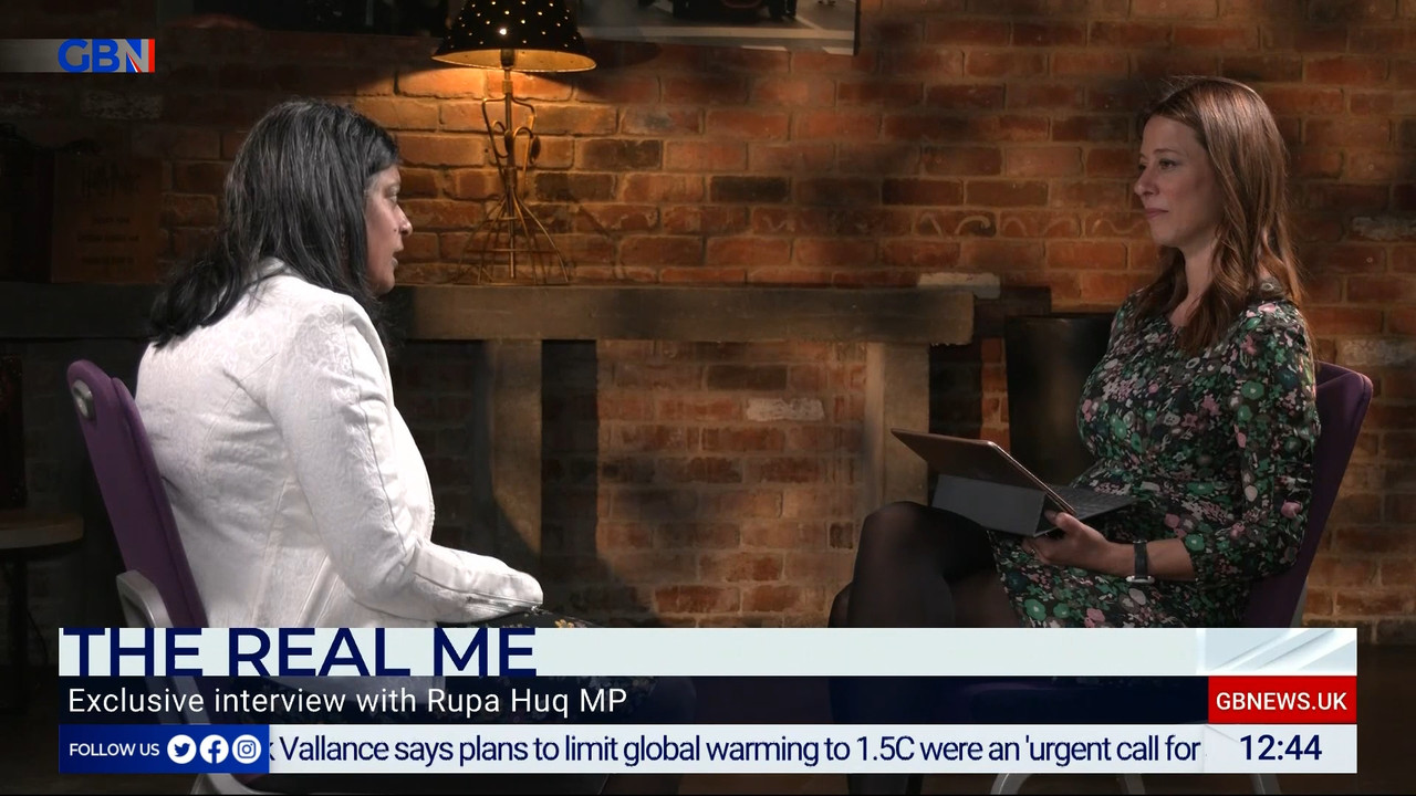 10.28 - 12.00.00 - The Briefing With Gloria De Piero. Your must-watch....ts_snapshot_45.51.367