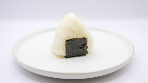 581. Onigiri maguro cotto