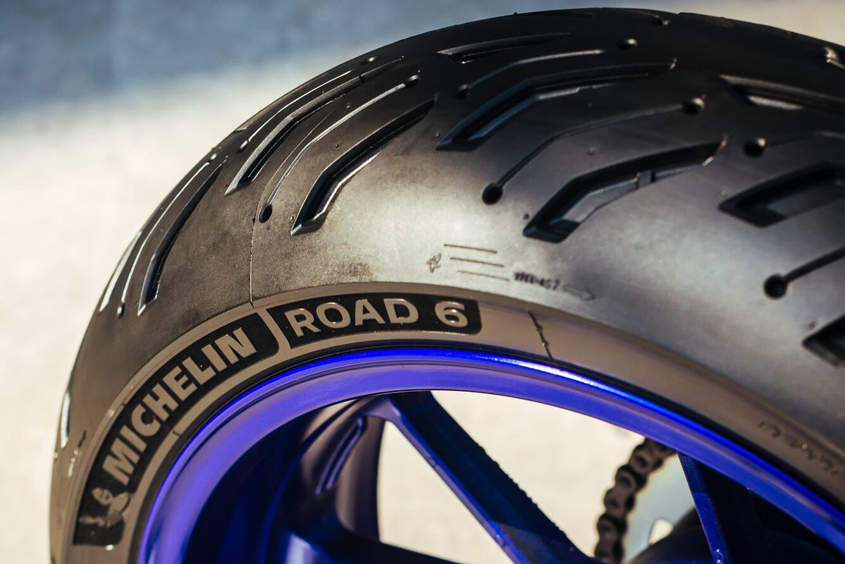 Новые мотошины Michelin Road 6 / Road 6 GT