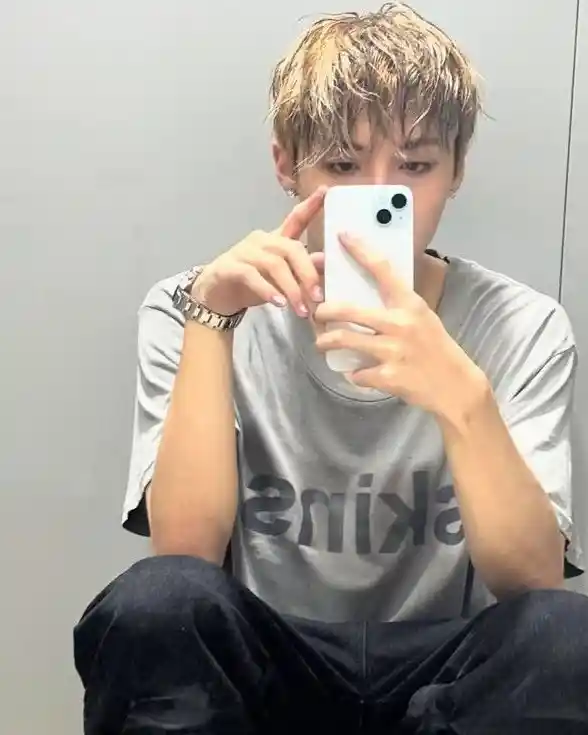 4e22e5880b563b85047b096709a92a8a_copy_588x735