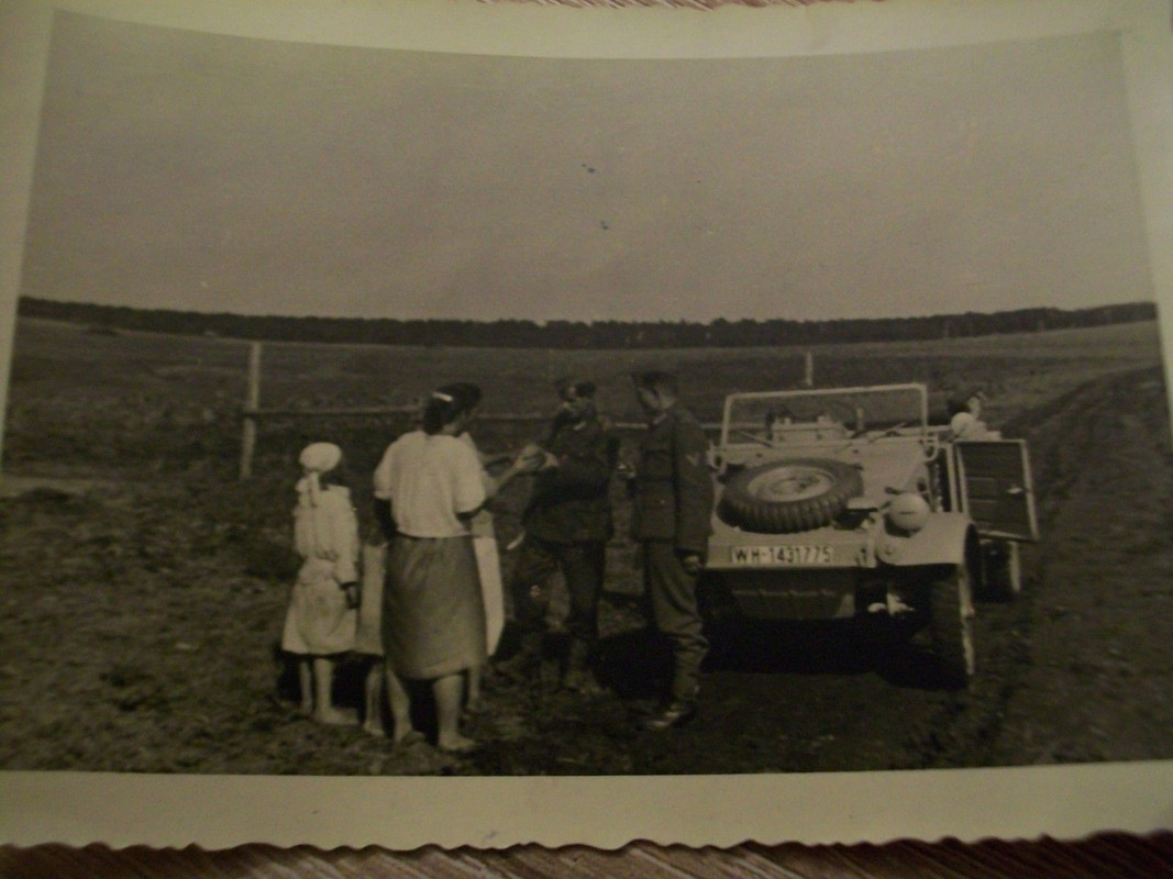 Fahrt von Amwrossijiwka - Stalino VW Kübelwagen 