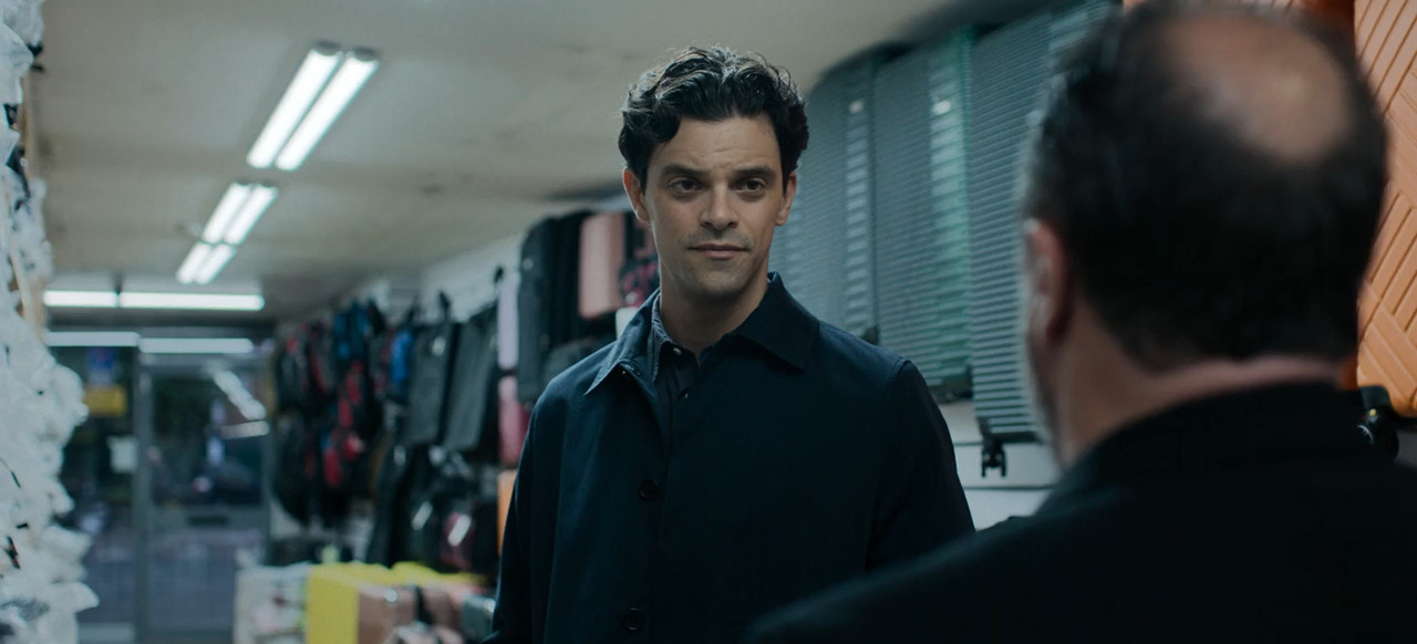 Steal (2026) Season 1 [Hindi + English] WebRip 480p 720p ESub - Complete Screenshot