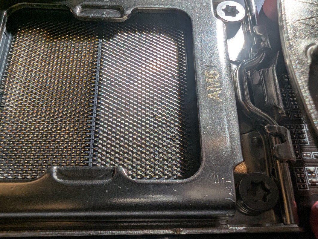 PXL_20250527_234521876