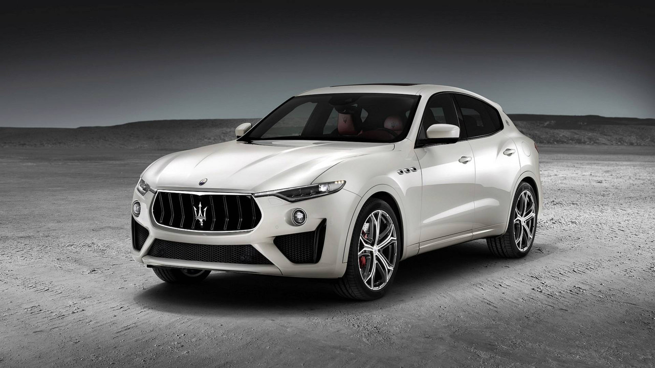 2019 Maserati Levante GTS  (1)