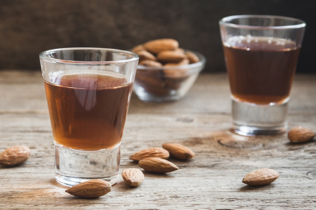 ¿Cómo se hace el amaretto? Receta para preparar el licor de almendras amargas