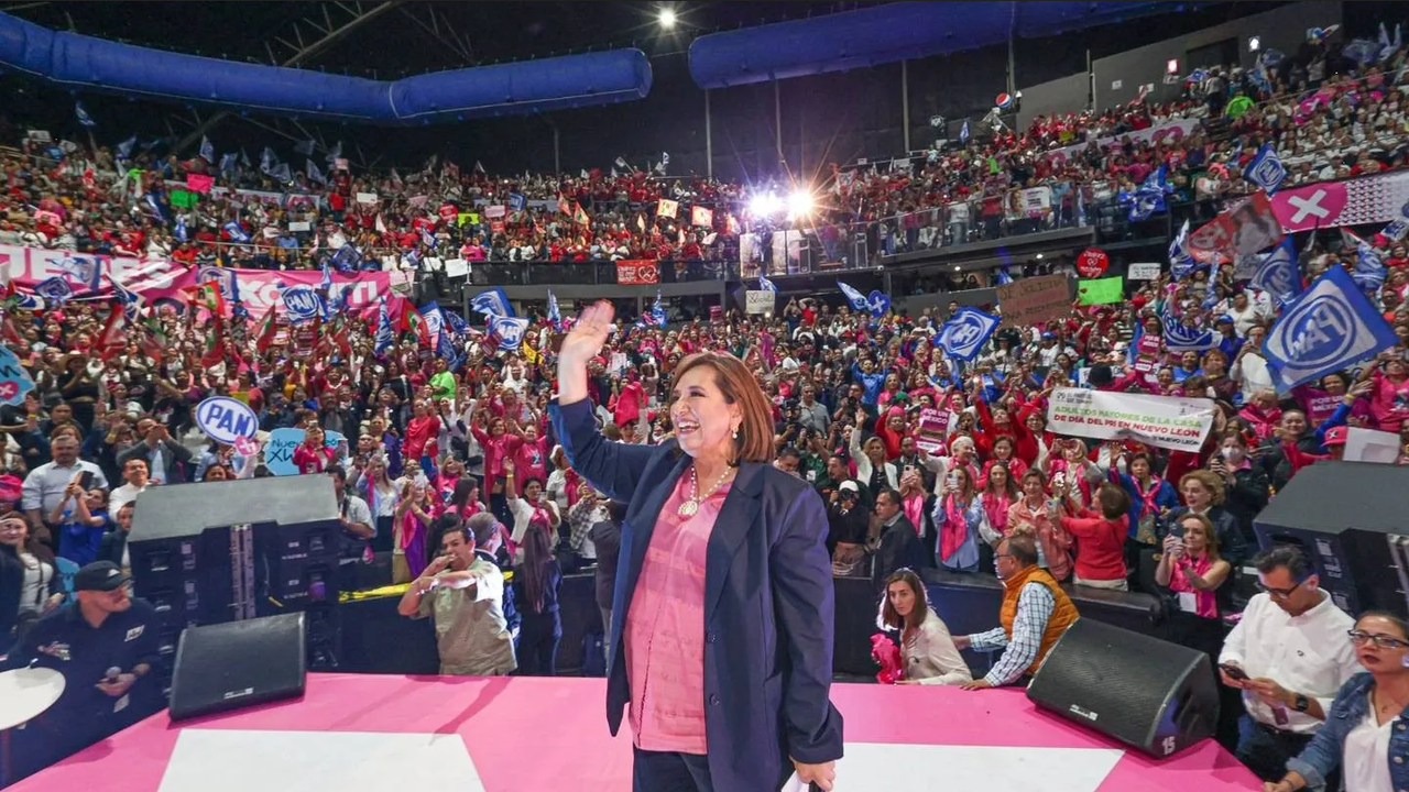 Xóchitl Gálvez Presenta 10 Compromisos con las Mujeres