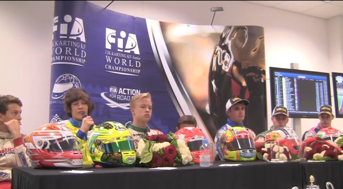 G9cxuft-Wg-AEVu-F0-format-jpg-name-mediu